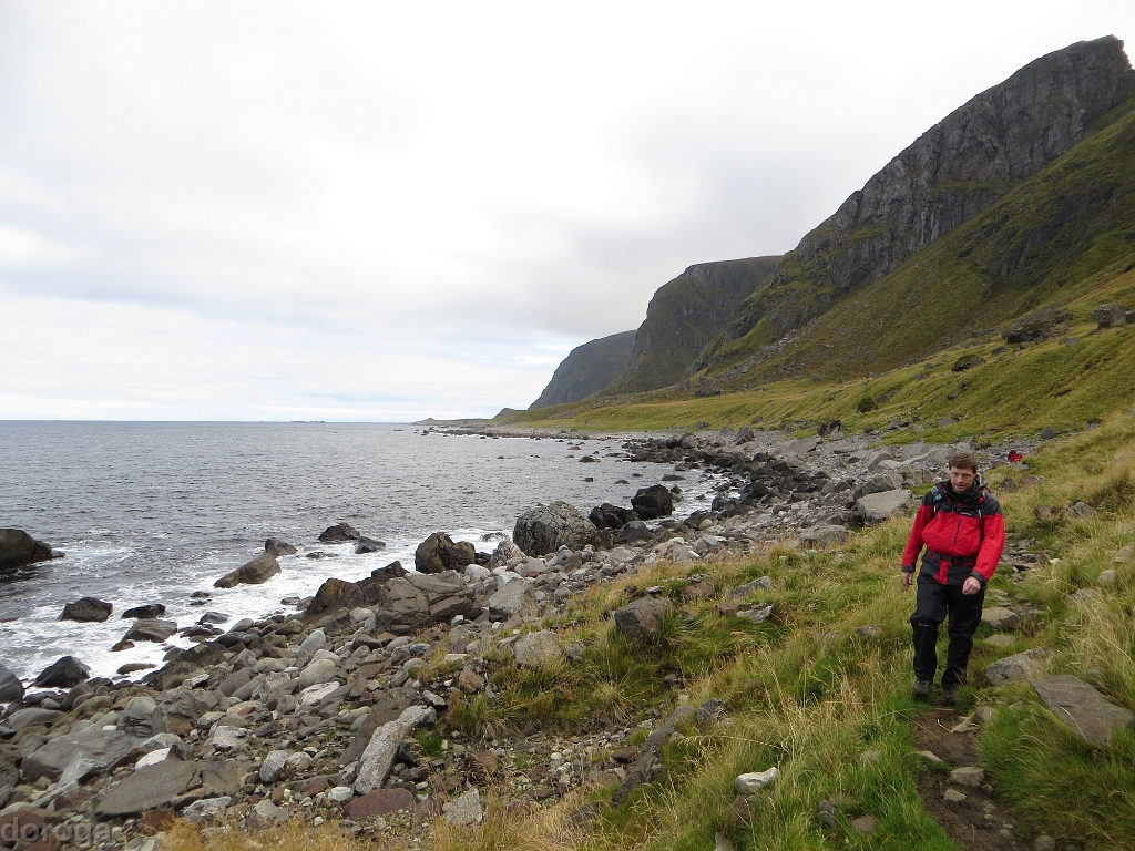 Lofoten_MG_1221.JPG - ...for a 14 km round trip coastal walk to Unstad Beach...