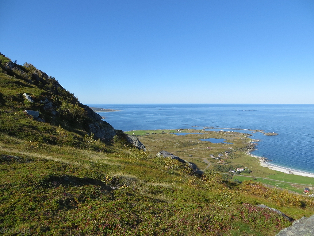 Lofoten_MG_1254.JPG - ...the best hot sunny day so far...panorama...