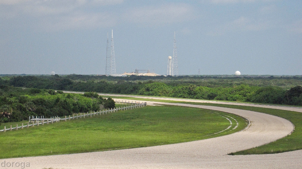 KennedySpaceCentre_MG_2791.JPG - Kennedy Space Centre, decommissioned launch pad
